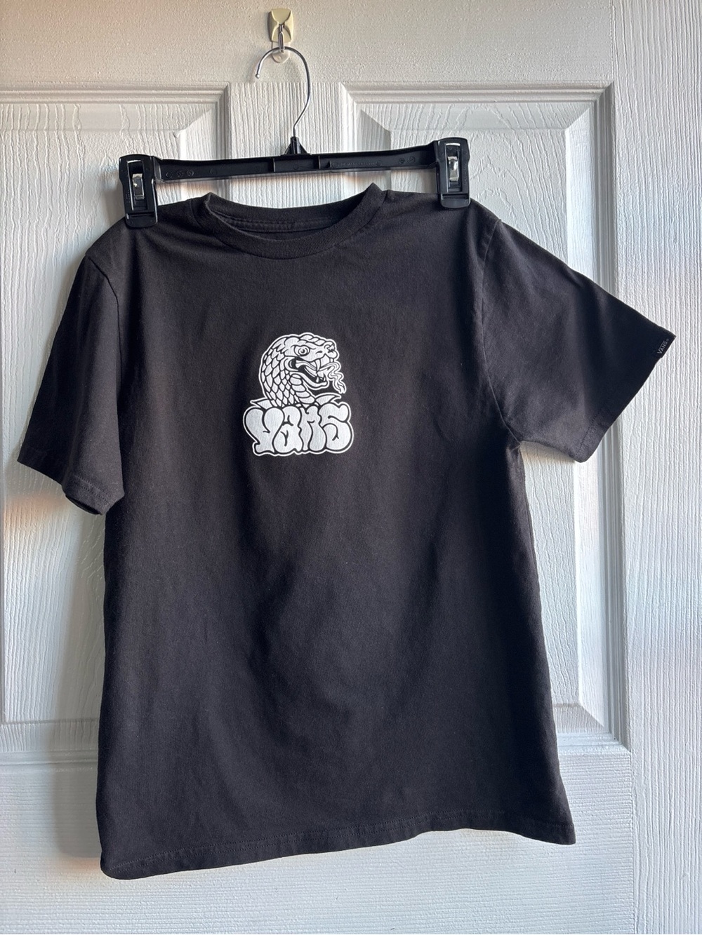 VANS | Kids Classic Black With White Graphic Tee. Size - Med 10/12